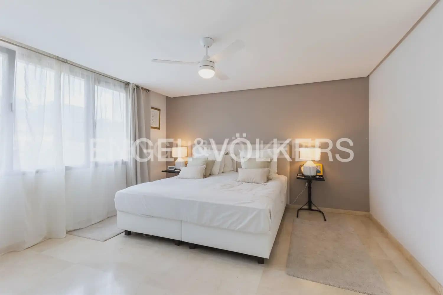 4 bedroom Villa for sale in Godella with pool garage - € 1,300,000 (Ref: 9143439)