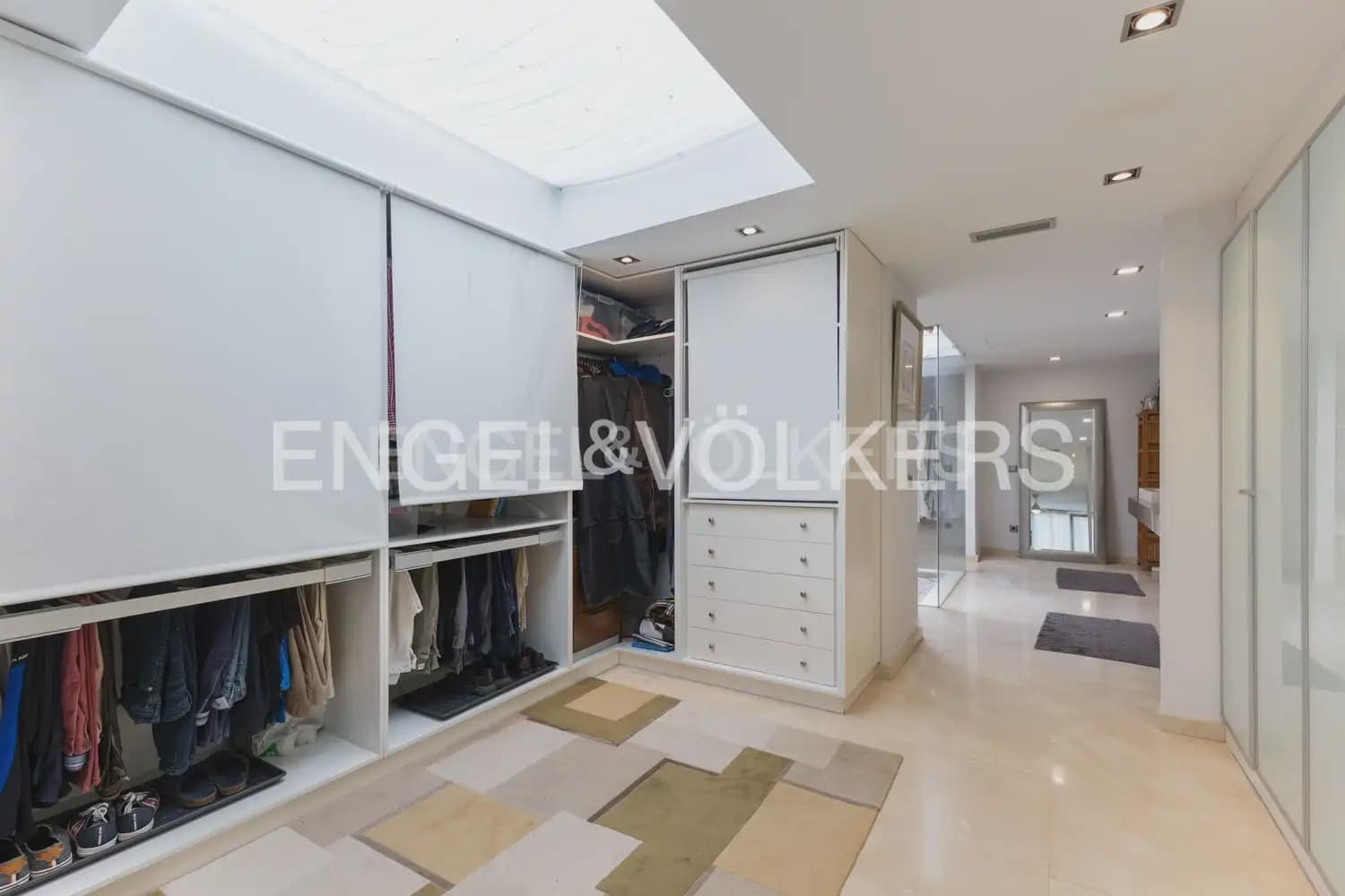 4 bedroom Villa for sale in Godella with pool garage - € 1,300,000 (Ref: 9143439)