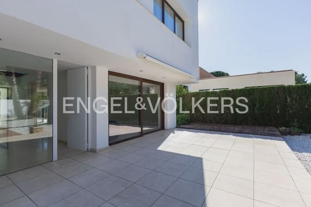 4 bedroom Villa for sale in Campolivar, Godella with pool garage - € 1,300,000 (Ref: 9143439)