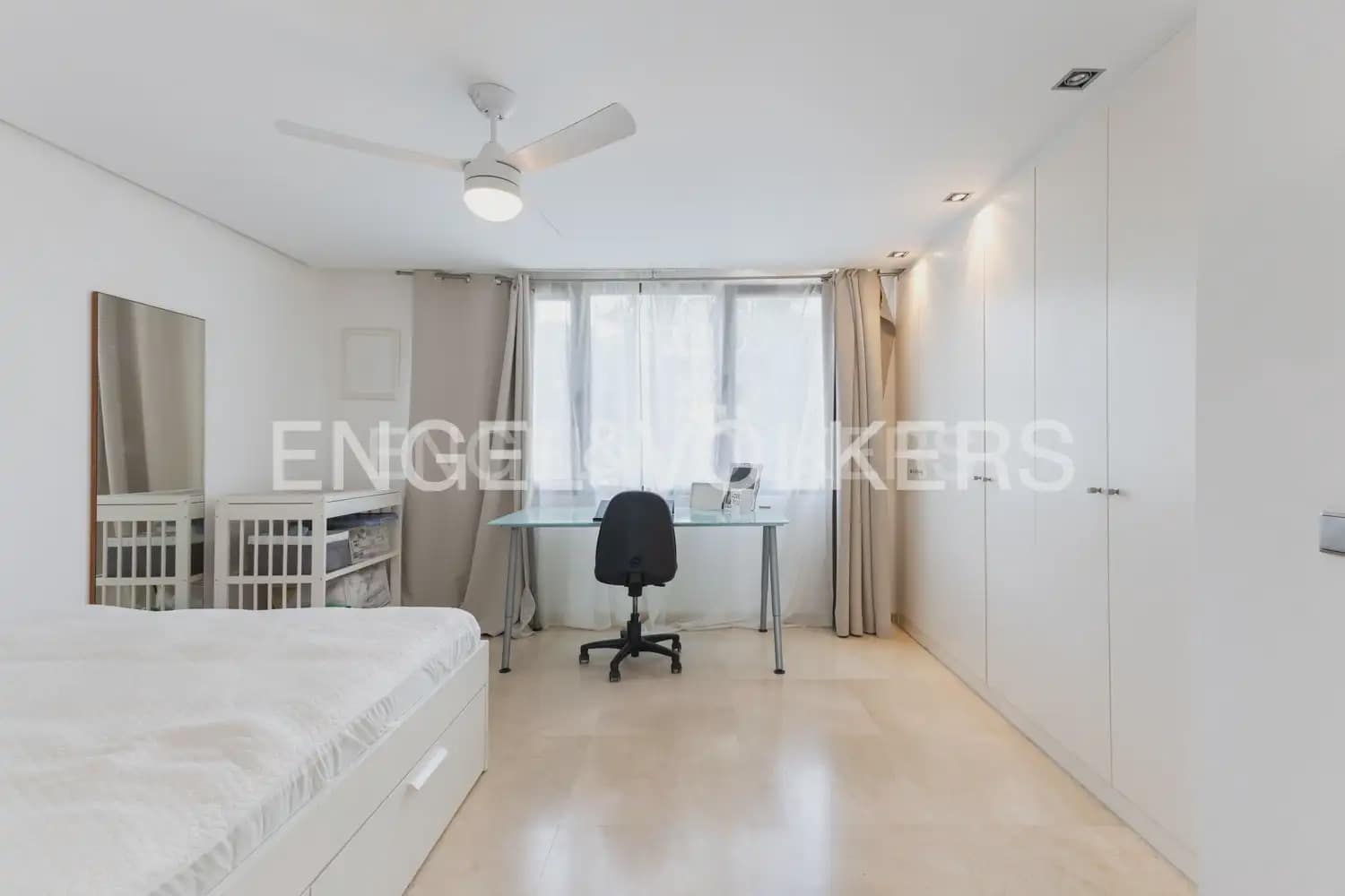 4 bedroom Villa for sale in Godella with pool garage - € 1,300,000 (Ref: 9143439)
