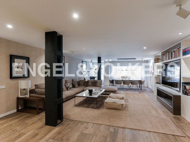 4 soveværelse Lejlighed til salg i Exposicio, Valencia by med garage - € 1.250.000 (Ref: 9145988)