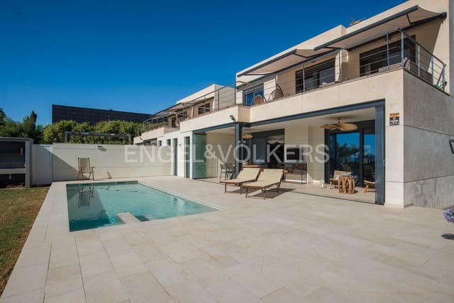 4 bedroom Villa for sale in El Grau de Castelló, Castelló de la Plana with pool garage - € 1,500,000 (Ref: 9146057)