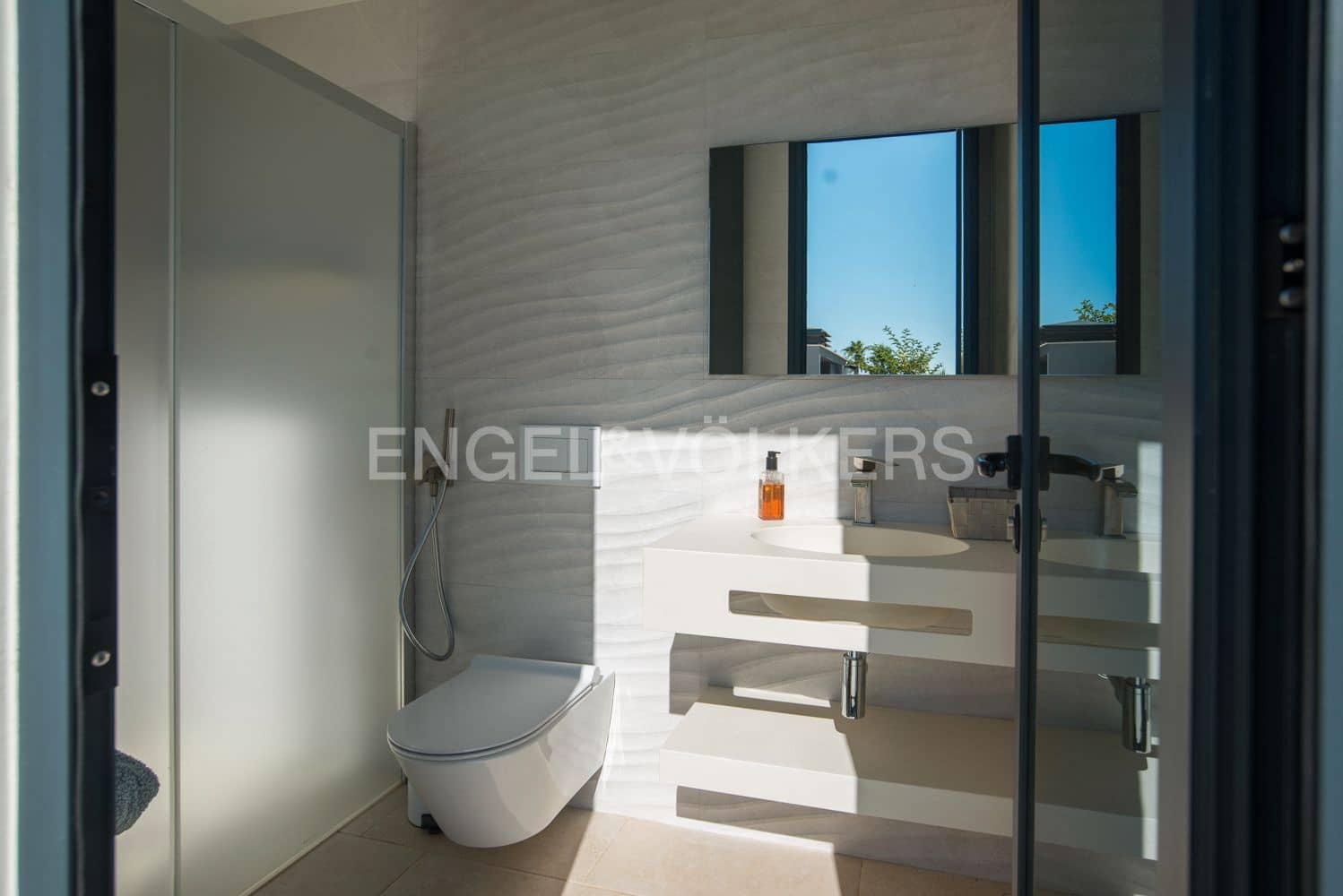 4 bedroom Villa for sale in Castello de la Plana with pool garage - € 1,500,000 (Ref: 9146057)