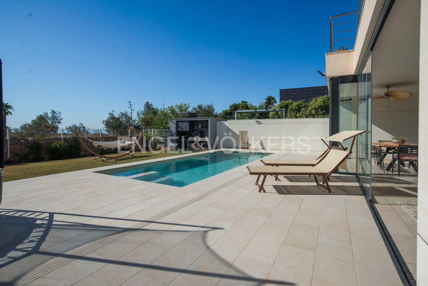4 bedroom Villa for sale in Castello de la Plana with pool garage - € 1,500,000 (Ref: 9146057)