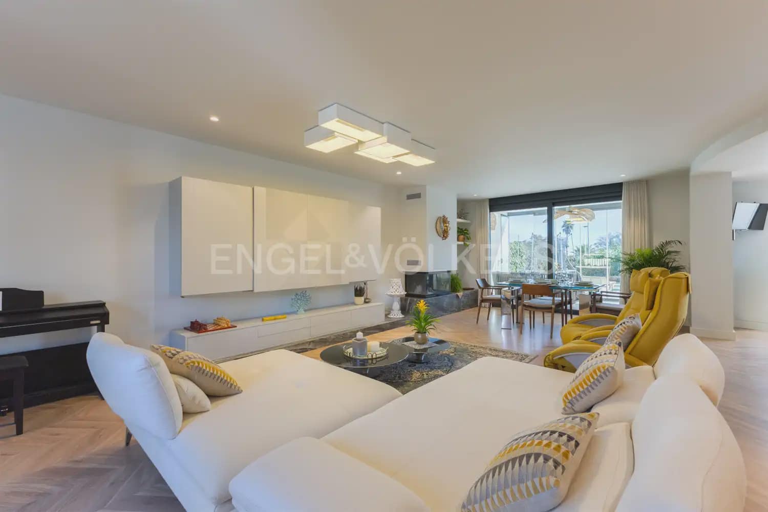 4 bedroom Villa for sale in Castello de la Plana with pool garage - € 1,500,000 (Ref: 9146057)