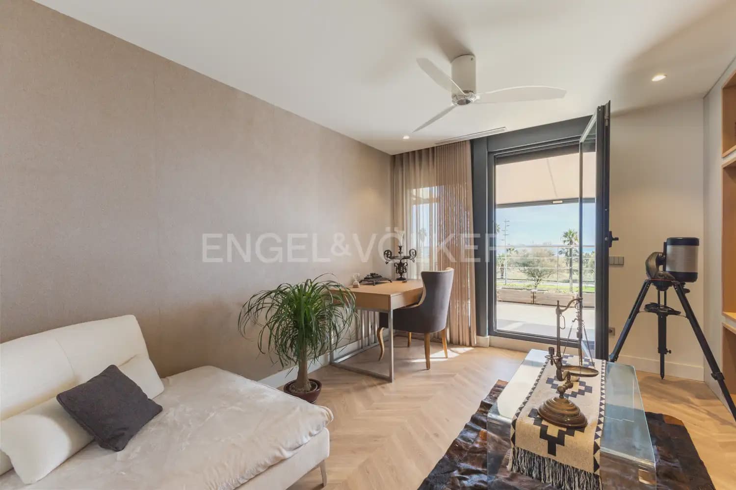 4 bedroom Villa for sale in Castello de la Plana with pool garage - € 1,500,000 (Ref: 9146057)