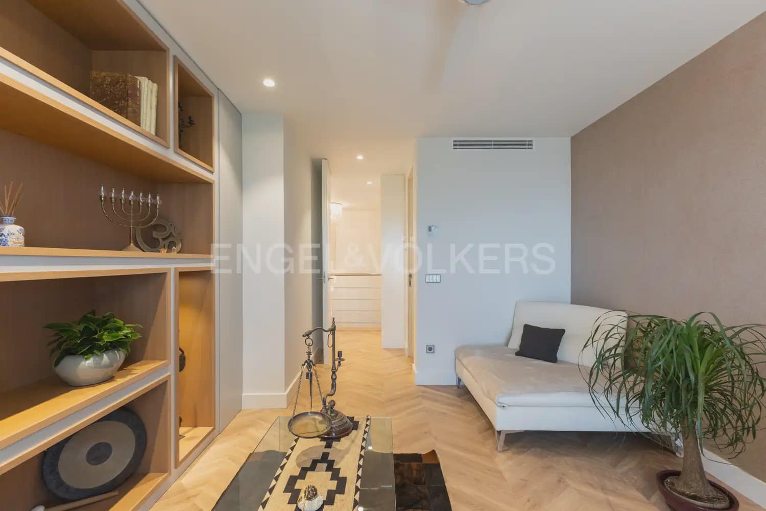 4 bedroom Villa for sale in Castello de la Plana with pool garage - € 1,500,000 (Ref: 9146057)