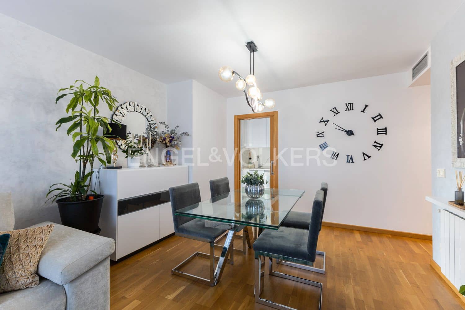 2 makuuhuone Asunto myytävänä paikassa Castello de la Plana mukana uima-altaan 
autotalli - 270 000 € (Ref: 9148494)