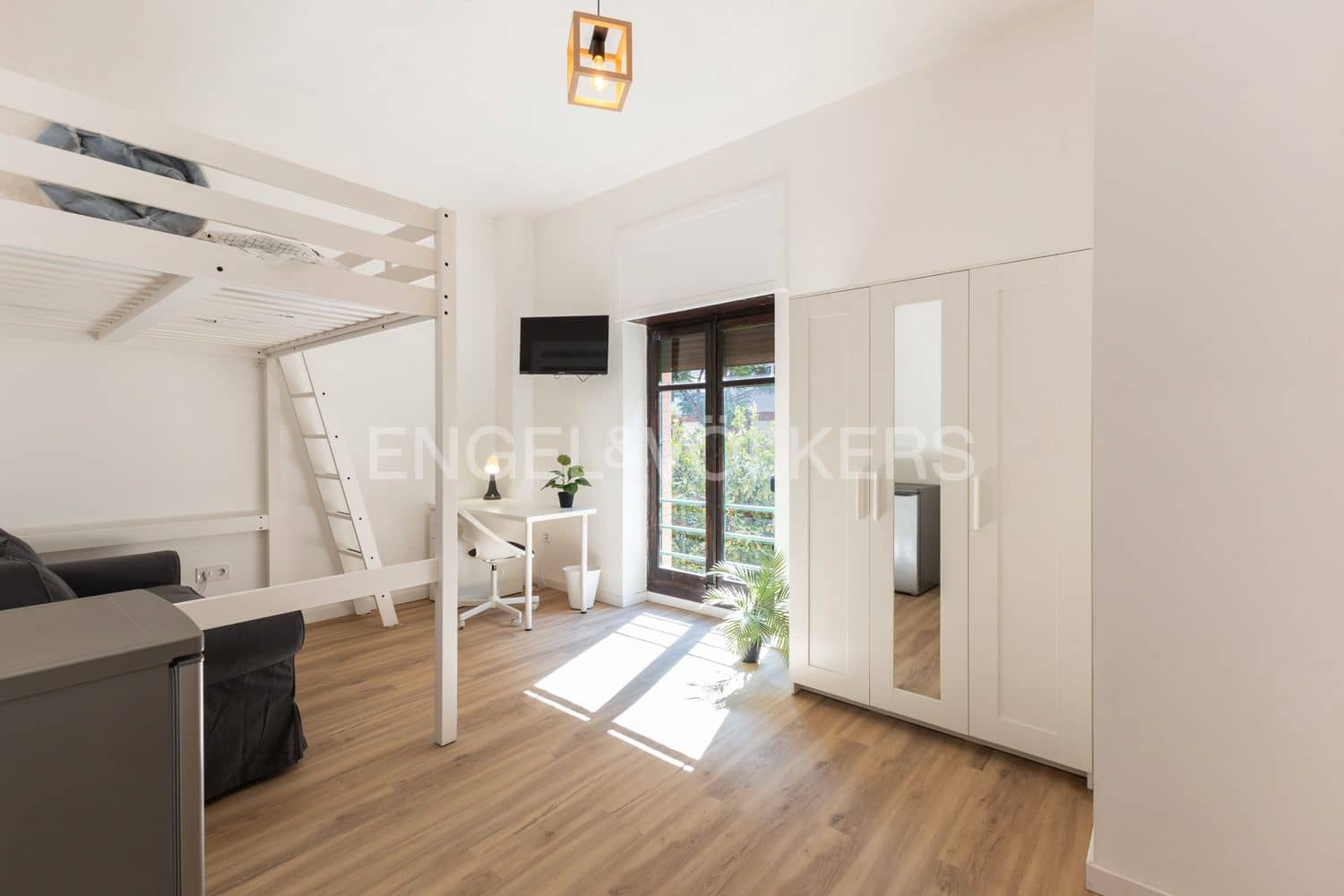 7 Zimmer Wohnung zu verkaufen in Valencia Stadt - 799.000 € (Ref: 9148497)