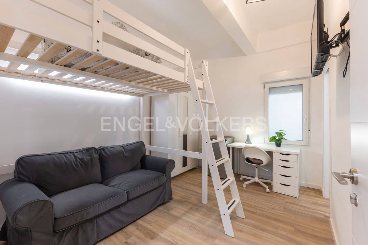 7 Zimmer Wohnung zu verkaufen in Valencia Stadt - 799.000 € (Ref: 9148497)