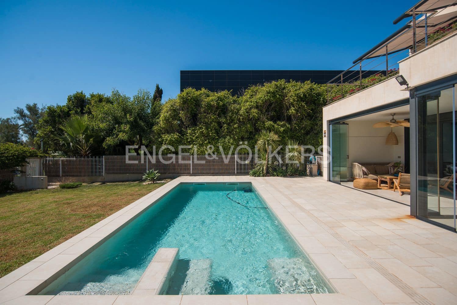 4 bedroom Villa for sale in Castello de la Plana with pool garage - € 1,500,000 (Ref: 9148498)