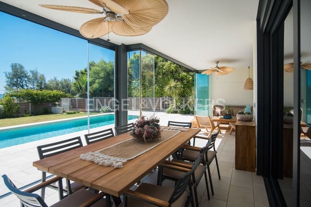 Chalet de 4 habitaciones en El Grau de Castelló, Castelló de la Plana en venta con piscina garaje - 1.500.000 € (Ref: 9148498)