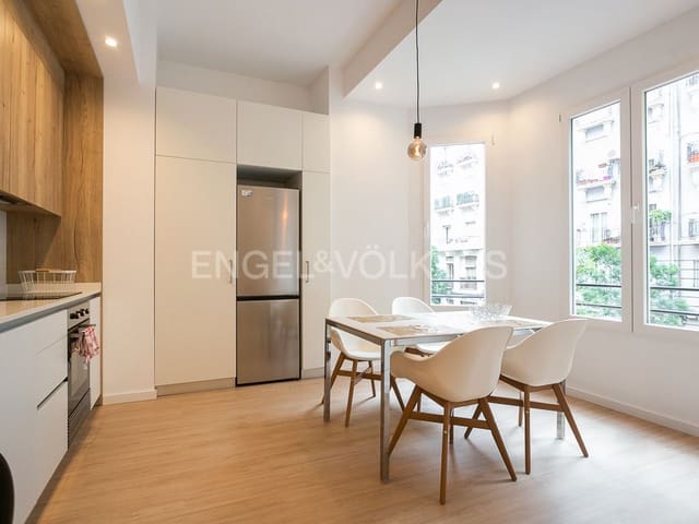 3 soveværelse Lejlighed til leje i Russafa, Valencia by - € 2.100 (Ref: 9150819)