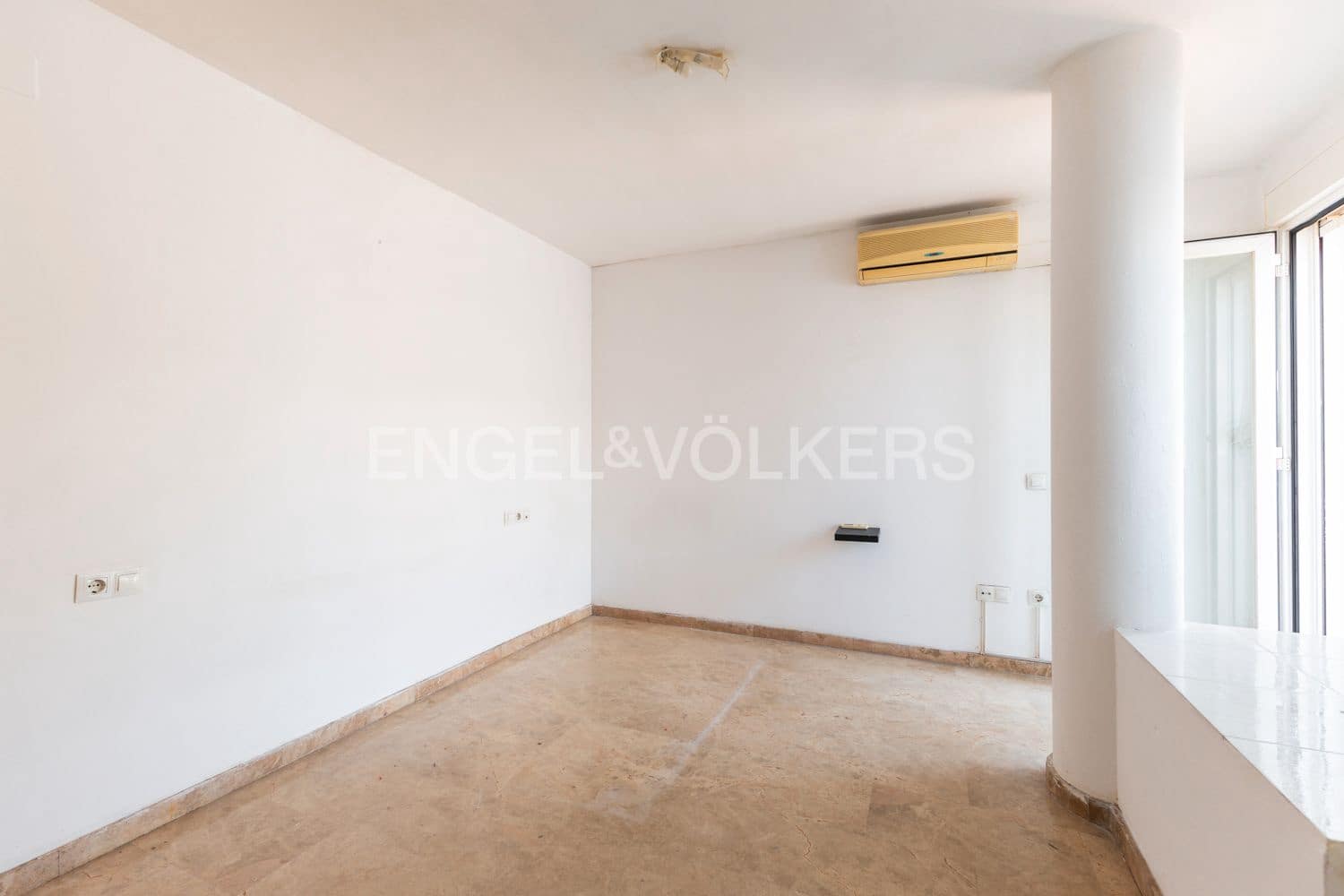 2 slaapkamer Flat te koop in Valencia stad - € 329.000 (Ref: 9152814)