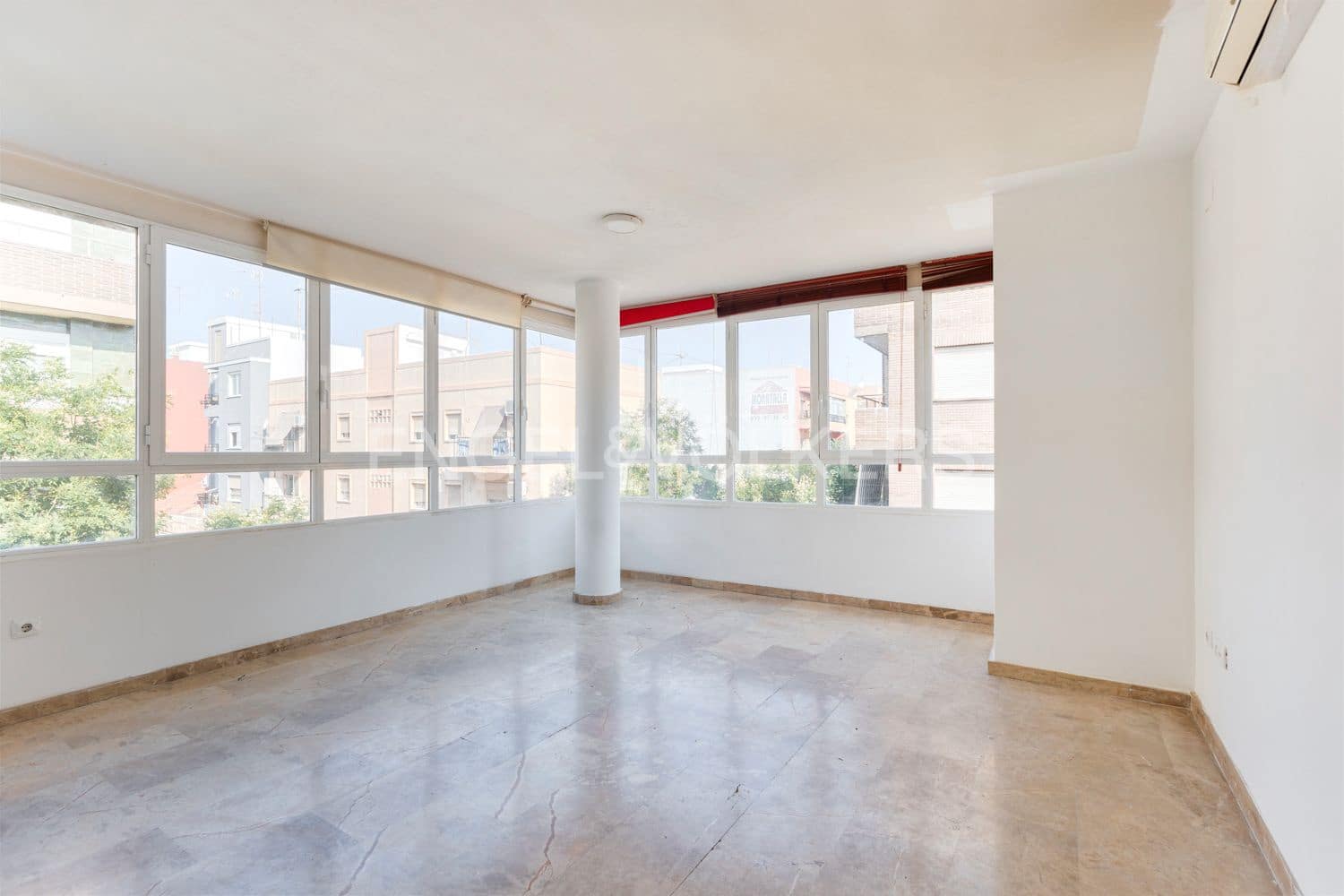 2 slaapkamer Flat te koop in Valencia stad - € 329.000 (Ref: 9152814)