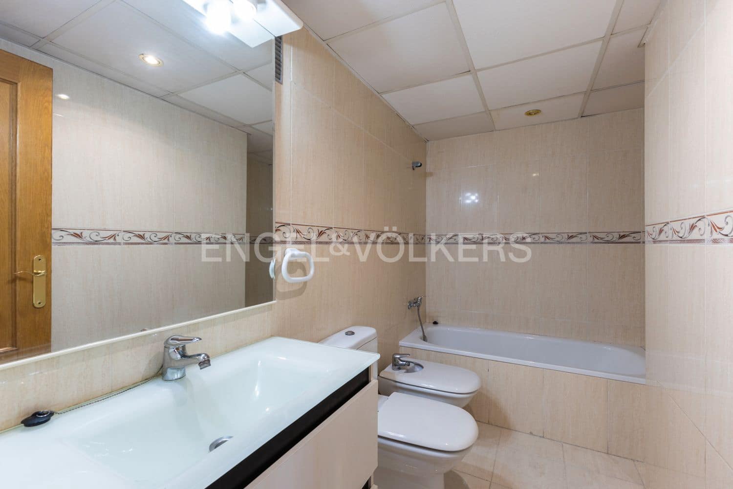 2 slaapkamer Flat te koop in Valencia stad - € 329.000 (Ref: 9152814)