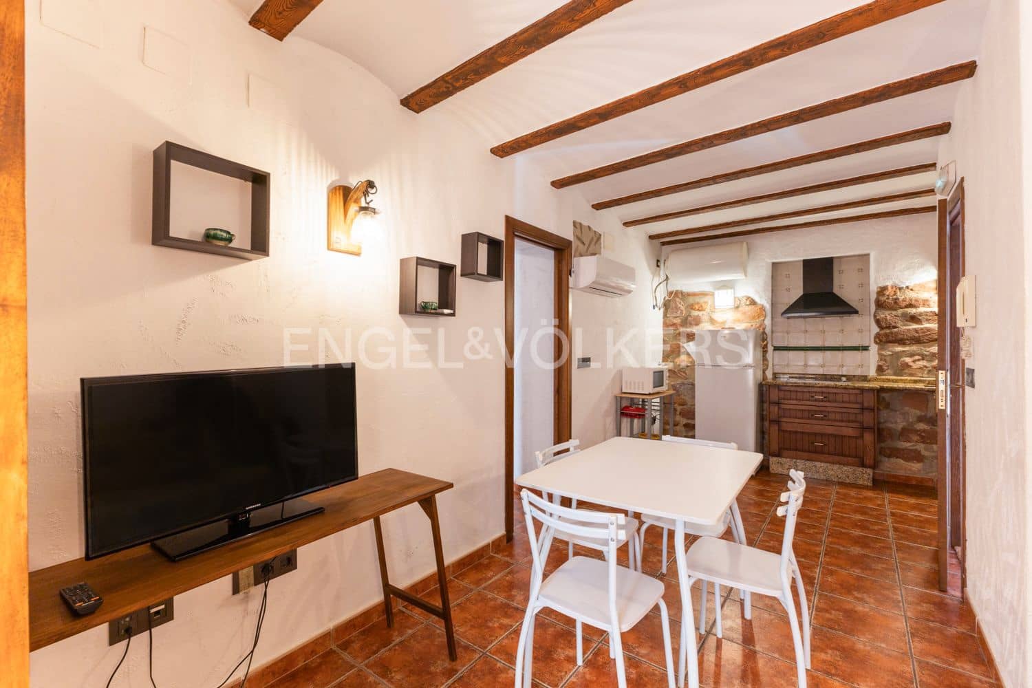 8 bedroom Finca/Country House for sale in Vilafames - € 463,000 (Ref: 9153185)