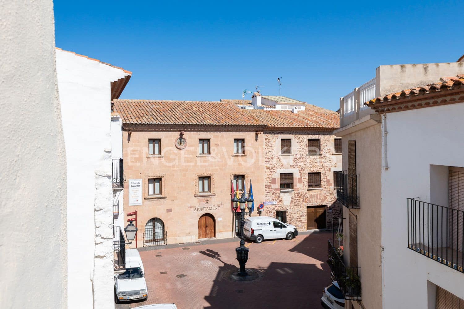8 bedroom Finca/Country House for sale in Vilafames - € 463,000 (Ref: 9153185)