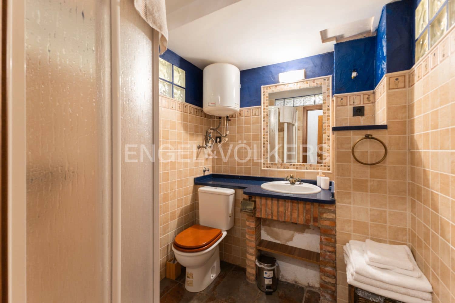 8 bedroom Finca/Country House for sale in Vilafames - € 463,000 (Ref: 9153185)