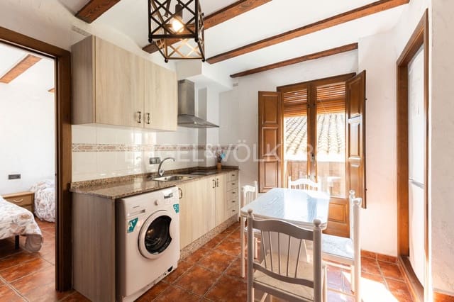 8 bedroom Finca/Country House for sale in Vilafamés - € 463,000 (Ref: 9153185)
