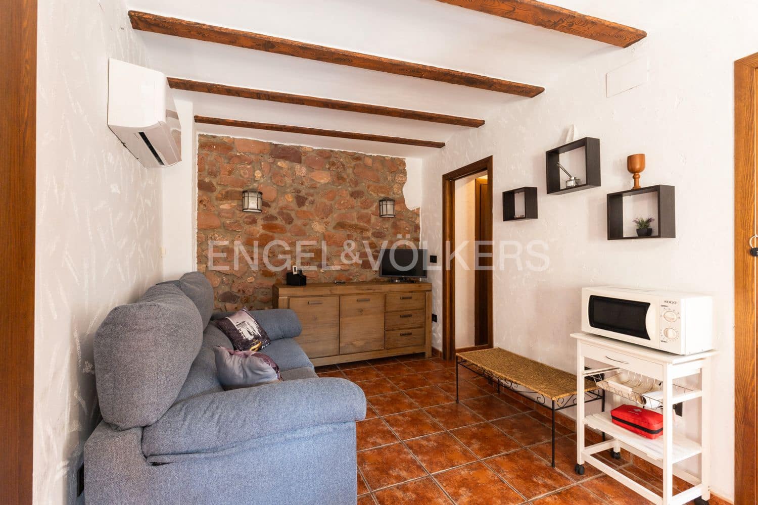 8 bedroom Finca/Country House for sale in Vilafames - € 463,000 (Ref: 9153185)