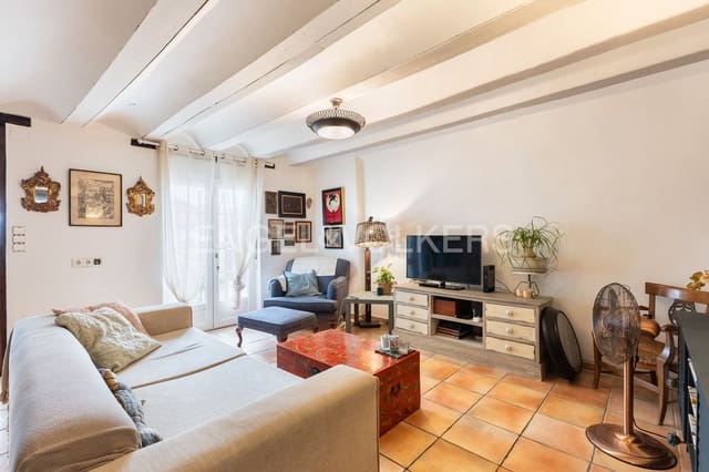 5 soveværelse Byhus til salg i Requena - € 185.000 (Ref: 9153188)