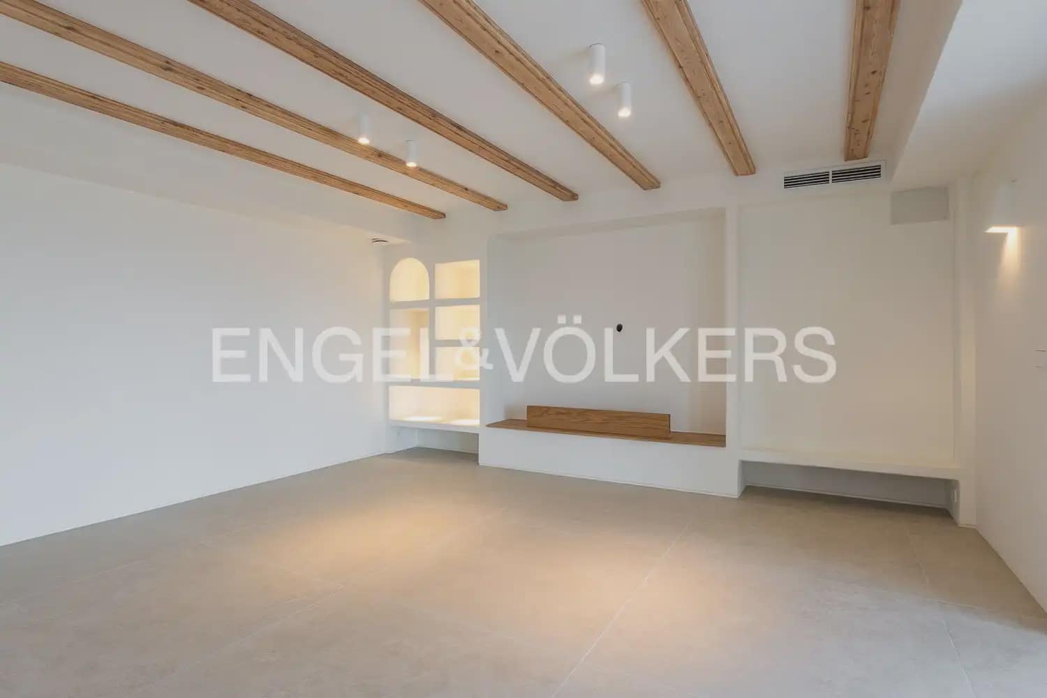 4 soverom Villa til salgs i Javea / Xabia med svømmebasseng garasje - € 2 750 000 (Ref: 9158855)