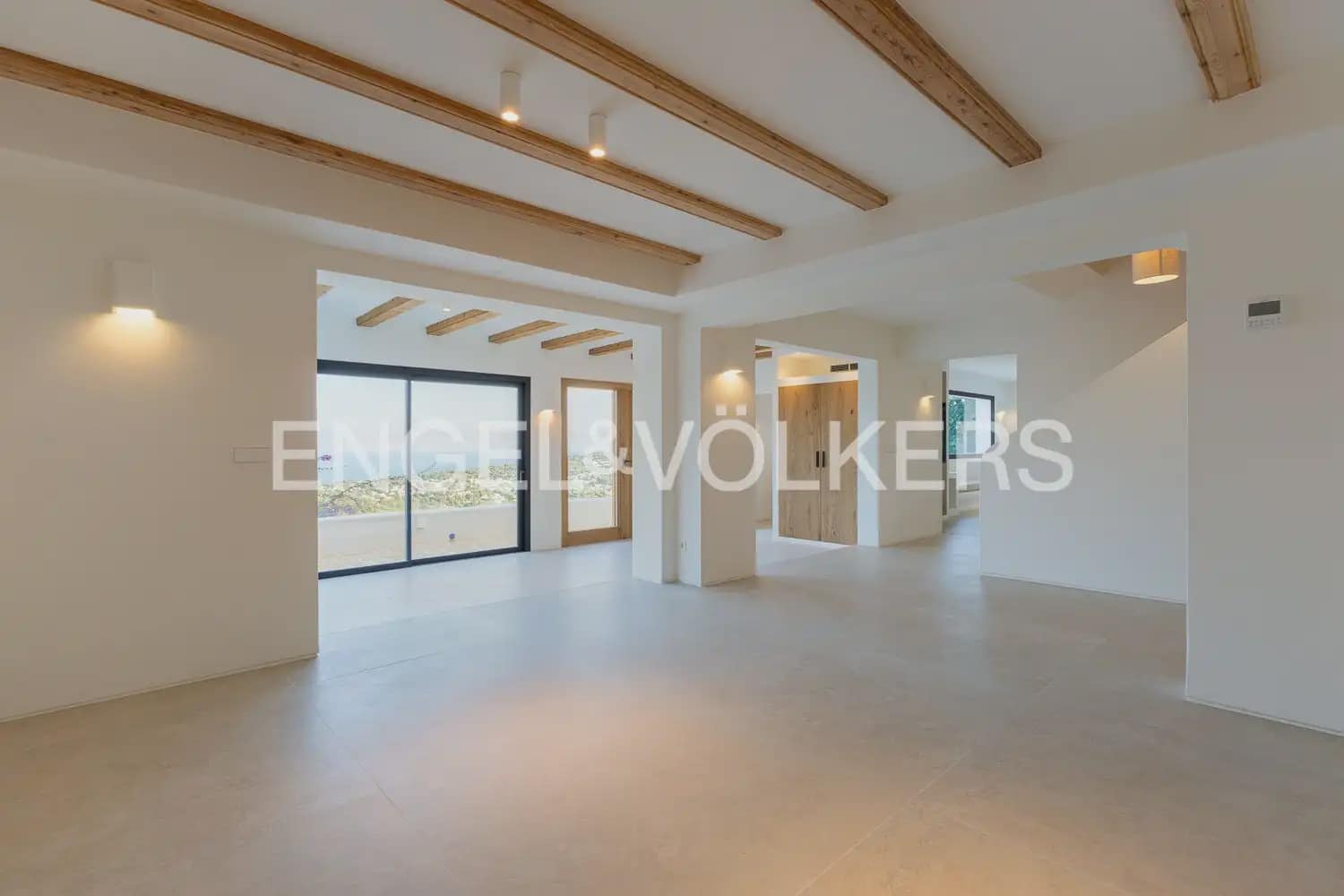 4 soverom Villa til salgs i Javea / Xabia med svømmebasseng garasje - € 2 750 000 (Ref: 9158855)
