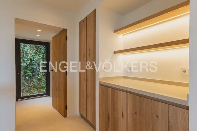 4 Zimmer Villa zu verkaufen in Cap Martí - El Tossalet - Pinomar, Javea / Xàbia mit Pool Garage - 2.750.000 € (Ref: 9158855)