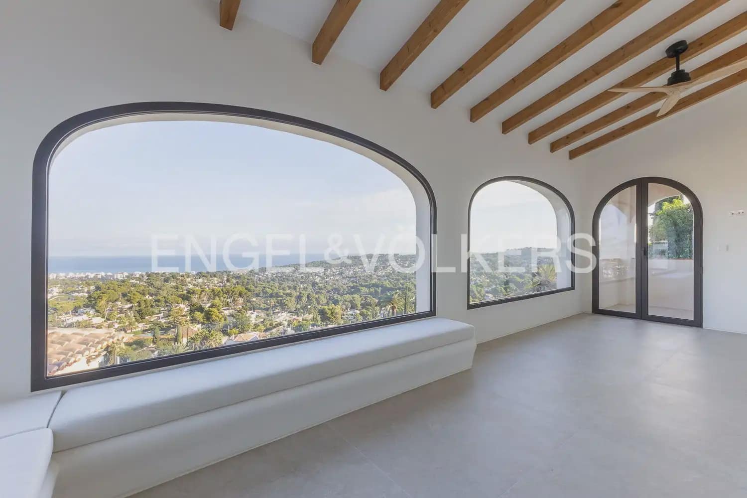 4 soverom Villa til salgs i Javea / Xabia med svømmebasseng garasje - € 2 750 000 (Ref: 9158855)