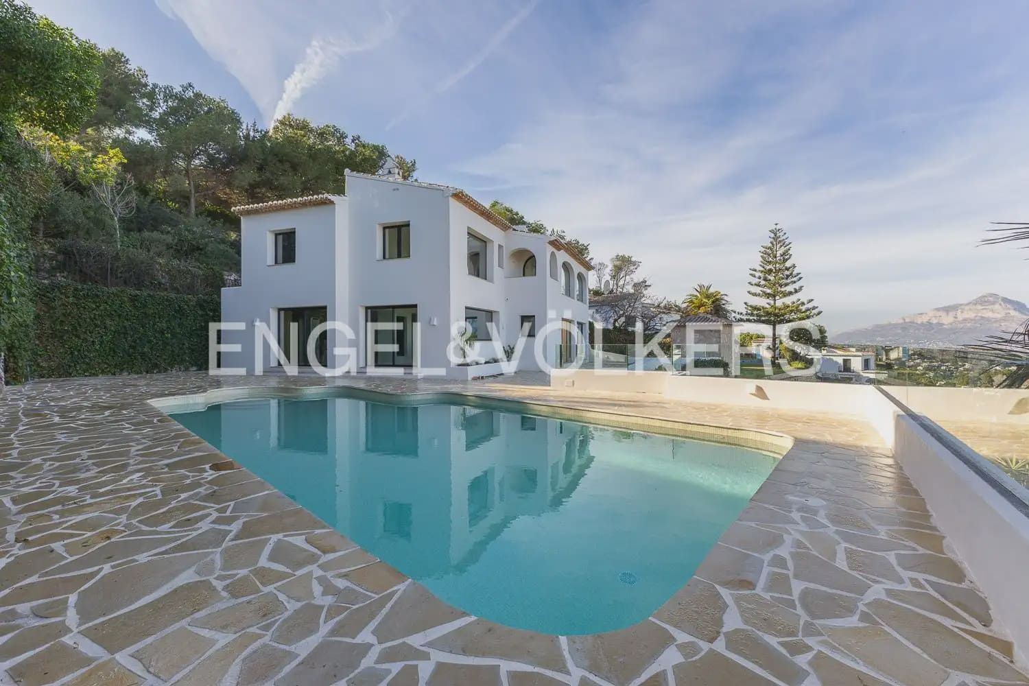 4 soverom Villa til salgs i Javea / Xabia med svømmebasseng garasje - € 2 750 000 (Ref: 9158855)