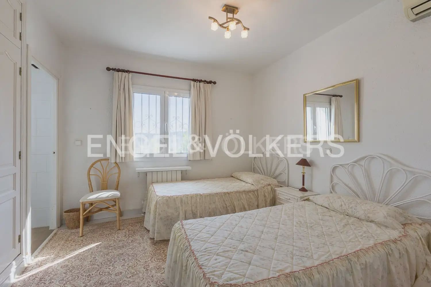 4 Zimmer Villa zu verkaufen in Pedreguer - 795.000 € (Ref: 9160273)