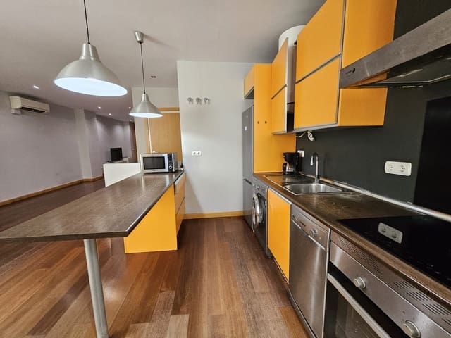 2 soveværelse Lejlighed til leje i Russafa, Valencia by - € 1.800 (Ref: 9160276)