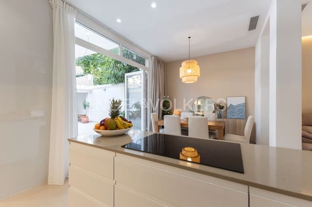 4 soveværelse Byhus til leje i Valencia by - € 3.500 (Ref: 9164266)