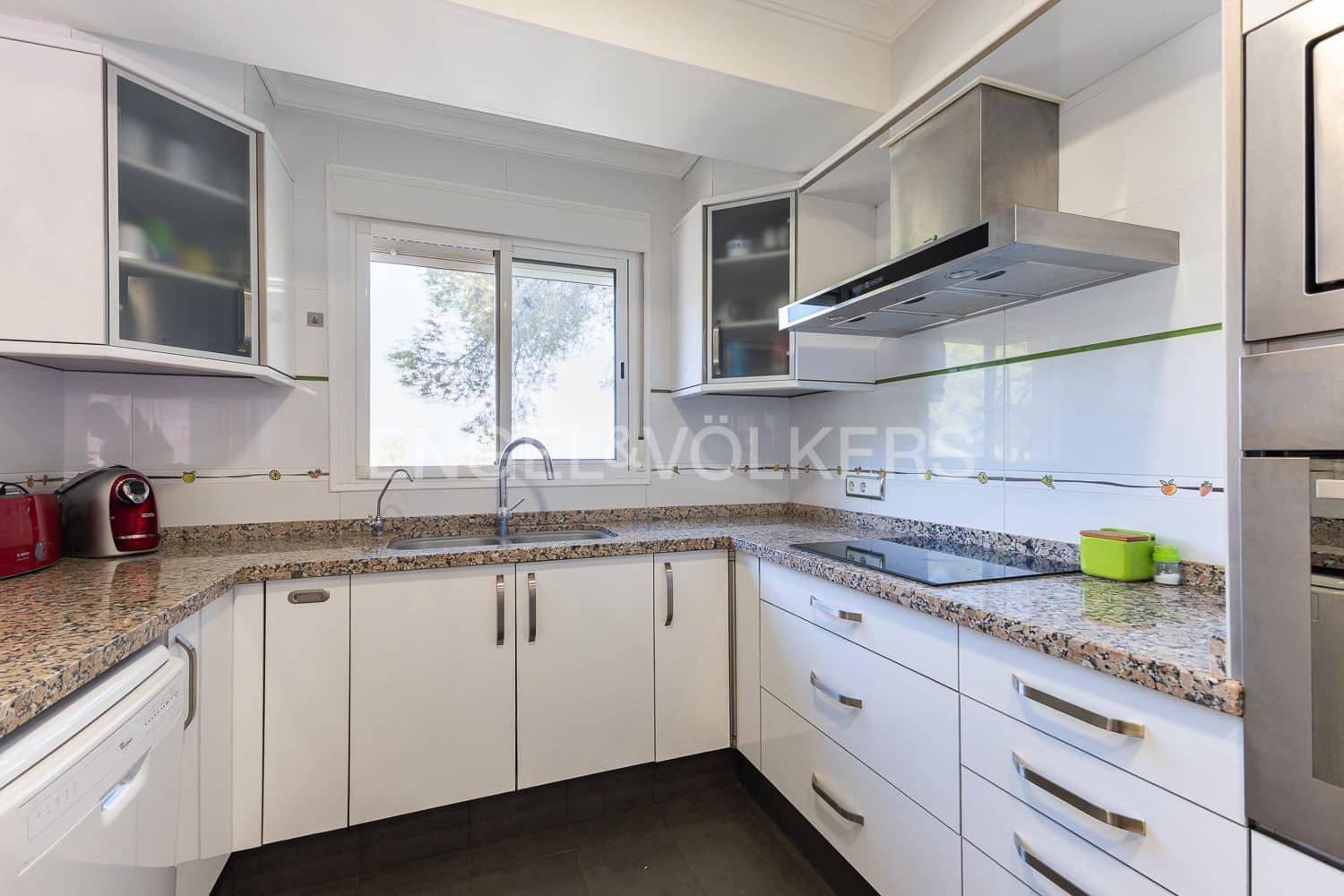 7 makuuhuone Huvila myytävänä paikassa Alzira mukana 
autotalli - 342 000 € (Ref: 9167507)