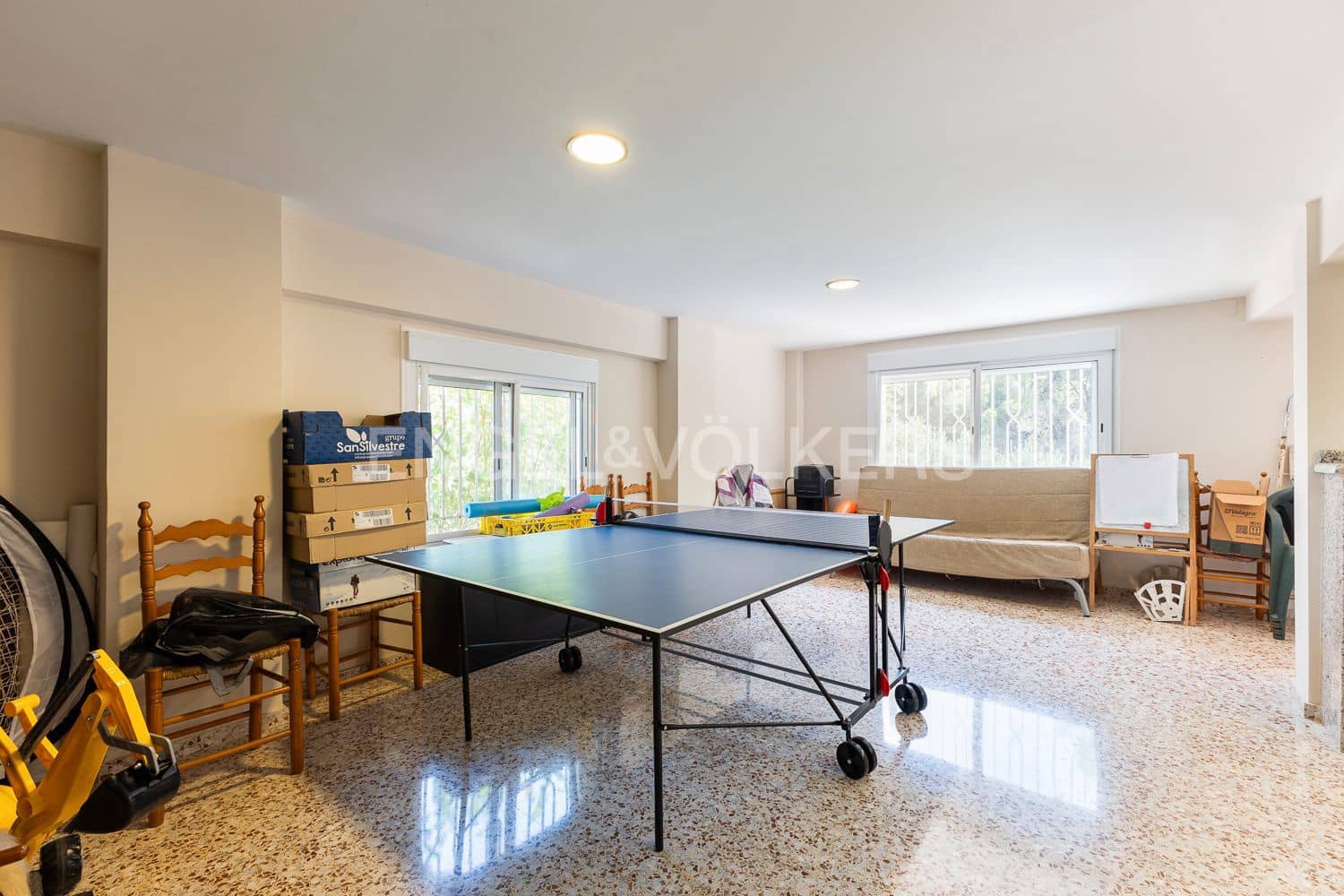 7 makuuhuone Huvila myytävänä paikassa Alzira mukana 
autotalli - 342 000 € (Ref: 9167507)