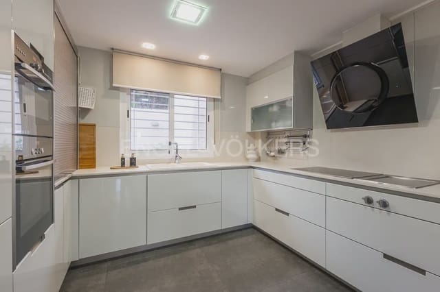 4 slaapkamer Villa te koop in Gandia met garage - € 370.000 (Ref: 9175597)