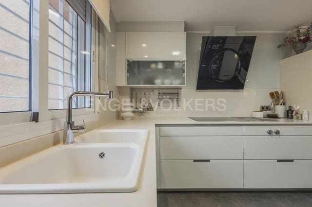 4 slaapkamer Villa te koop in Gandia met garage - € 370.000 (Ref: 9175597)