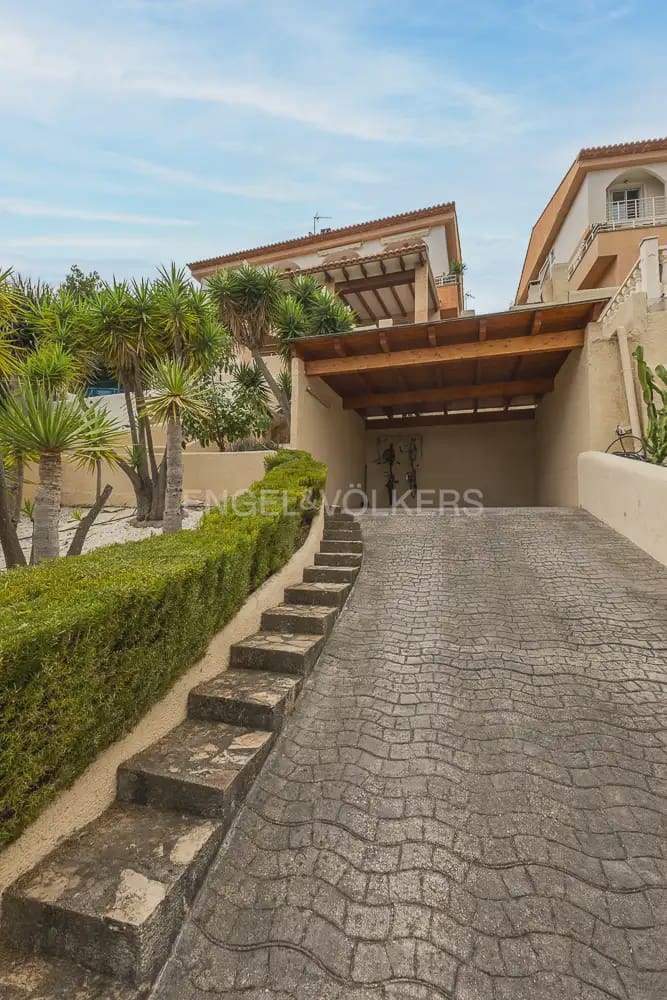 4 Zimmer Villa zu verkaufen in Gandia mit Garage - 370.000 € (Ref: 9175597)
