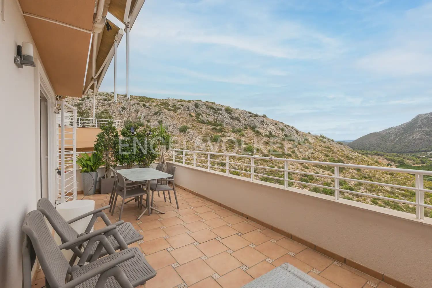 4 Zimmer Villa zu verkaufen in Gandia mit Garage - 370.000 € (Ref: 9175597)