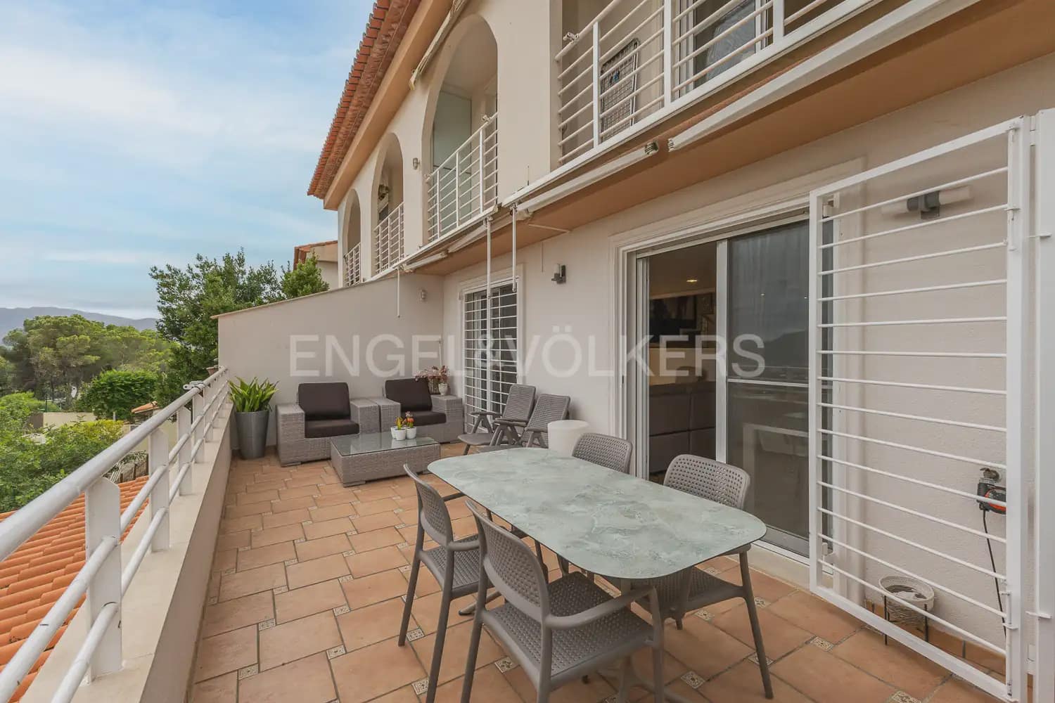 4 Zimmer Villa zu verkaufen in Gandia mit Garage - 370.000 € (Ref: 9175597)