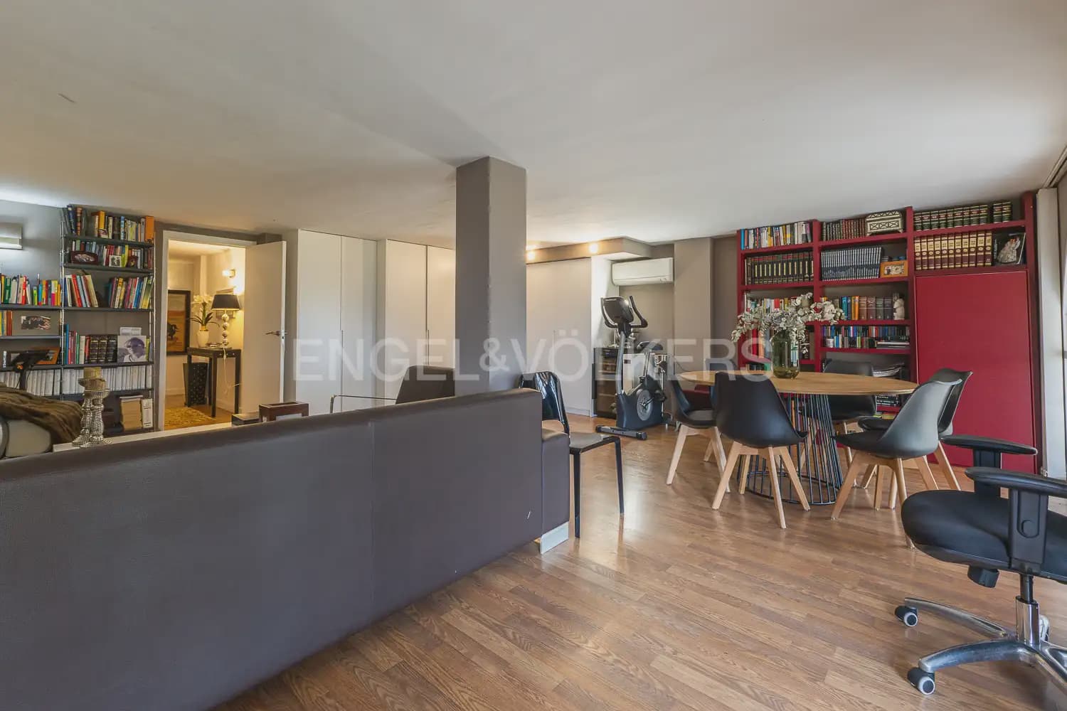 4 Zimmer Villa zu verkaufen in Gandia mit Garage - 370.000 € (Ref: 9175597)