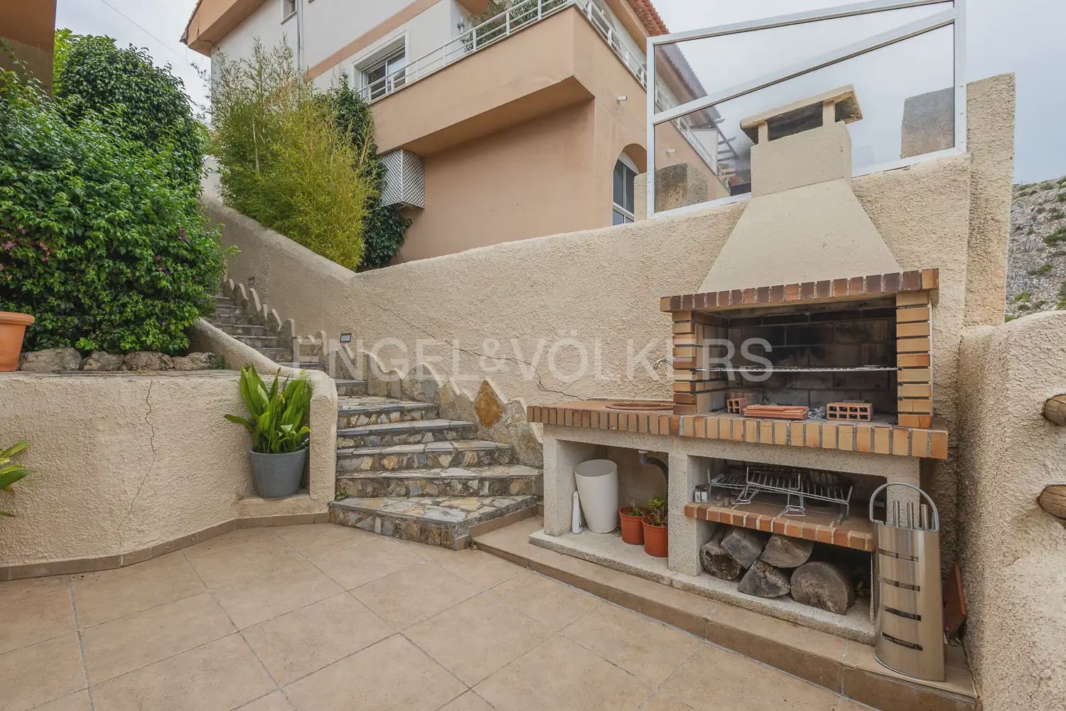 4 Zimmer Villa zu verkaufen in Gandia mit Garage - 370.000 € (Ref: 9175597)
