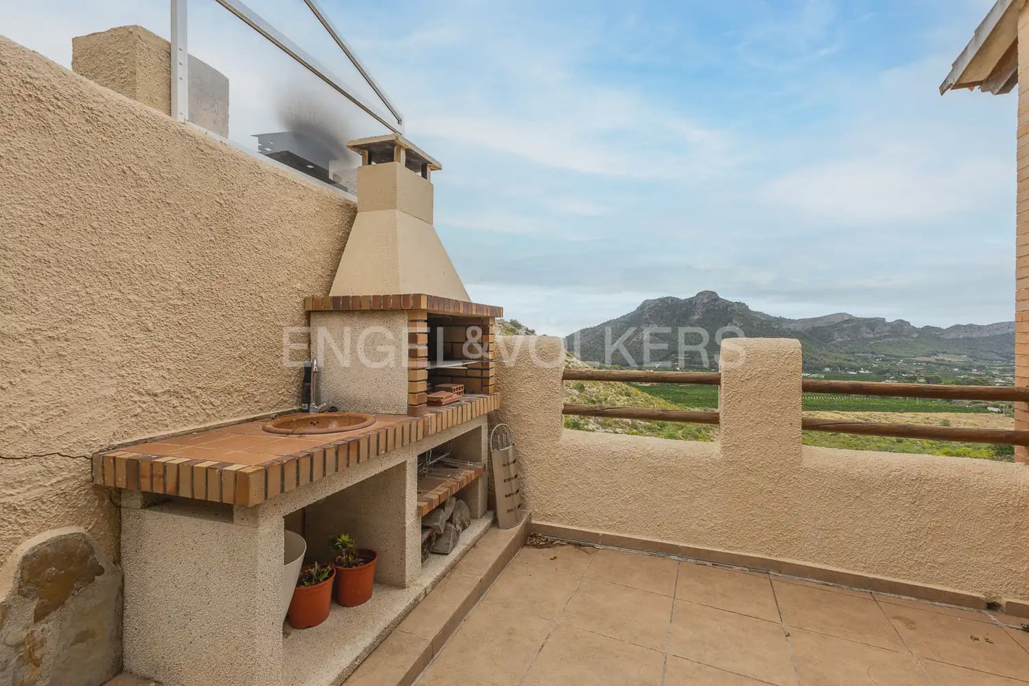 4 Zimmer Villa zu verkaufen in Gandia mit Garage - 370.000 € (Ref: 9175597)