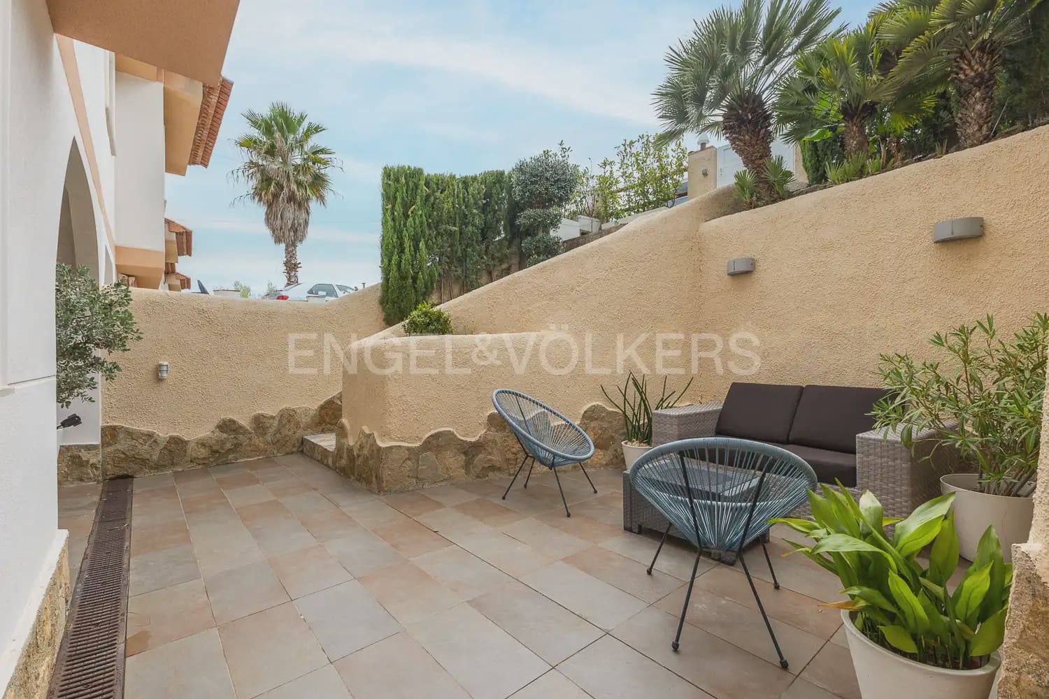4 Zimmer Villa zu verkaufen in Gandia mit Garage - 370.000 € (Ref: 9175597)