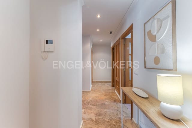 3 soveværelse Penthouse til leje i Alzira - € 1.300 (Ref: 9184474)