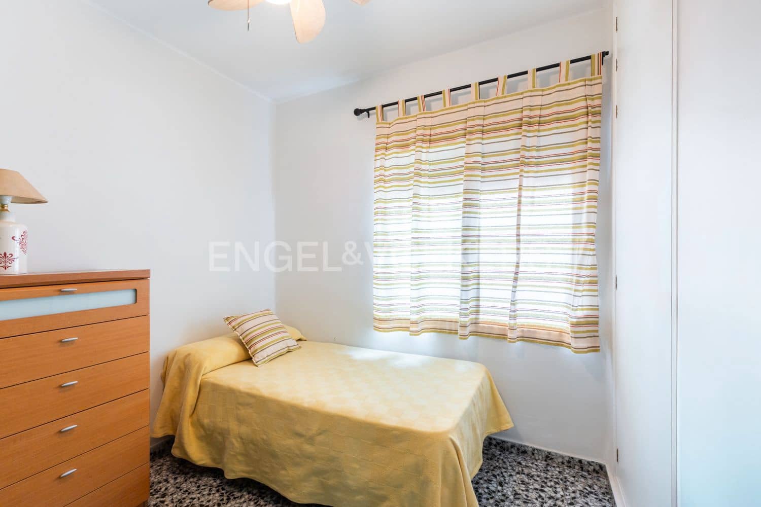 5 bedroom Villa for sale in Benicassim with garage - € 499,000 (Ref: 9187695)