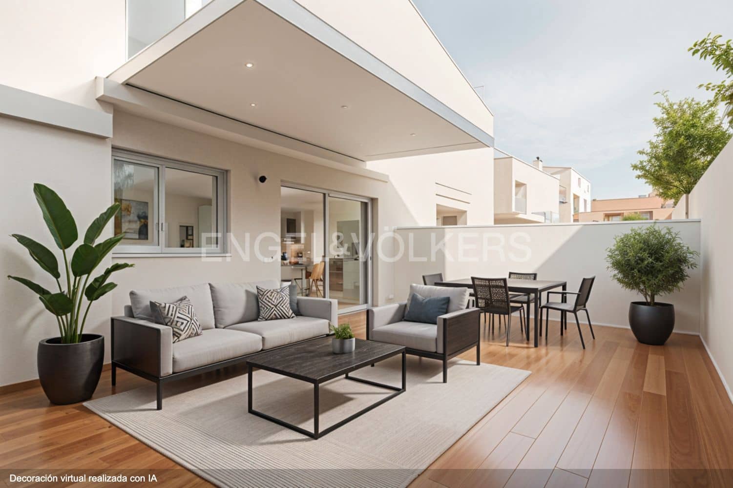 5 bedroom Villa for sale in Benicassim with garage - € 499,000 (Ref: 9187695)