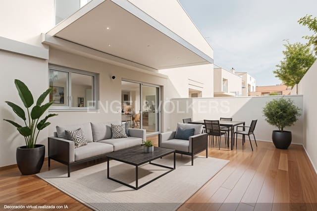 5 bedroom Villa for sale in Benicàssim with garage - € 499,000 (Ref: 9187695)