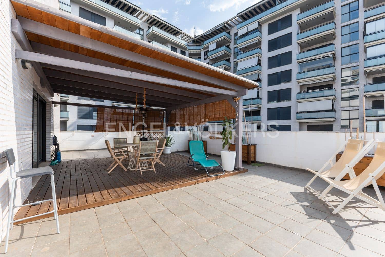 4 bedroom Flat for sale in Sagunto / Sagunt with pool garage - € 725,000 (Ref: 9191807)